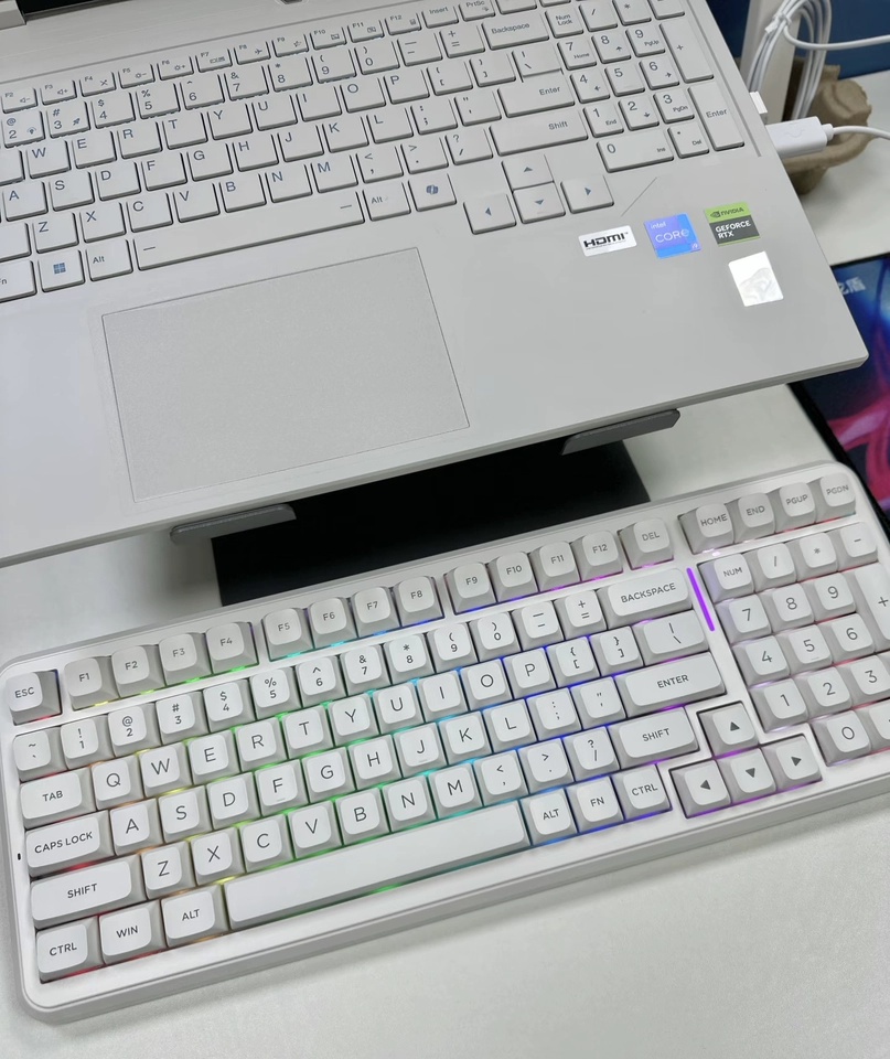 Gaming Keyboard Mechanical - MCHOSE K99 V3 คีย์บอร์ดแบบกลไกที่ปรับแต่งได้โหมดไร้สายบลูทูธ 10000mAh ปุ่มมัลติฟังก์ชั่นสำหรับเล่นเกมสำนักงานแล็ปท็อป